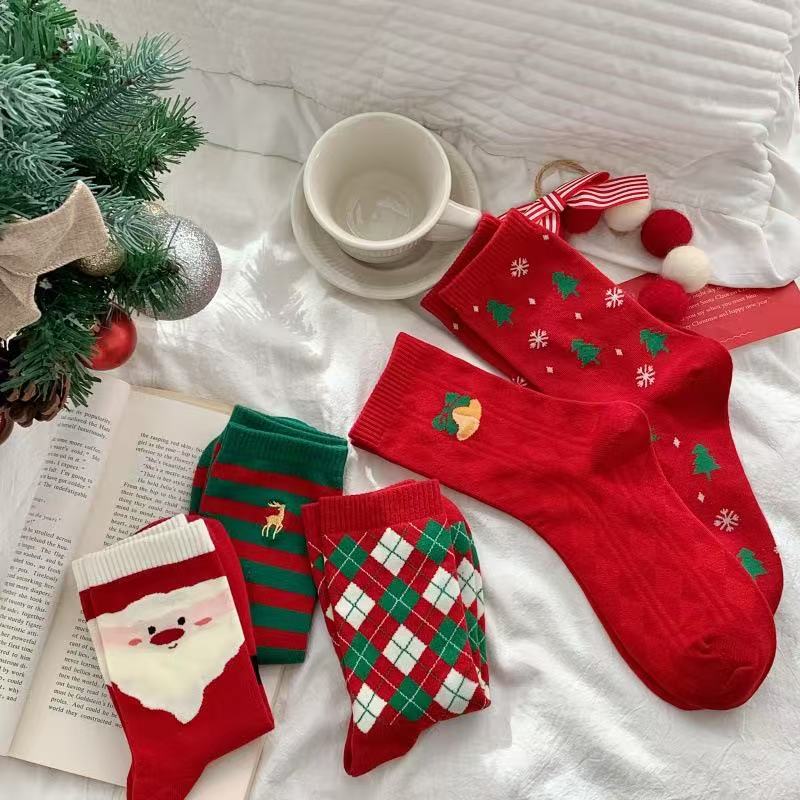 Set of 5 Pairs Women Girls Festive Christmas Theme Socks for Autumn and Winter One Size